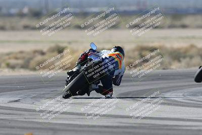 media/Jan-15-2026-Racers Edge (Thu) [[dfebeb70ab]]/3-B Group/Session 4 (Turn 5)/